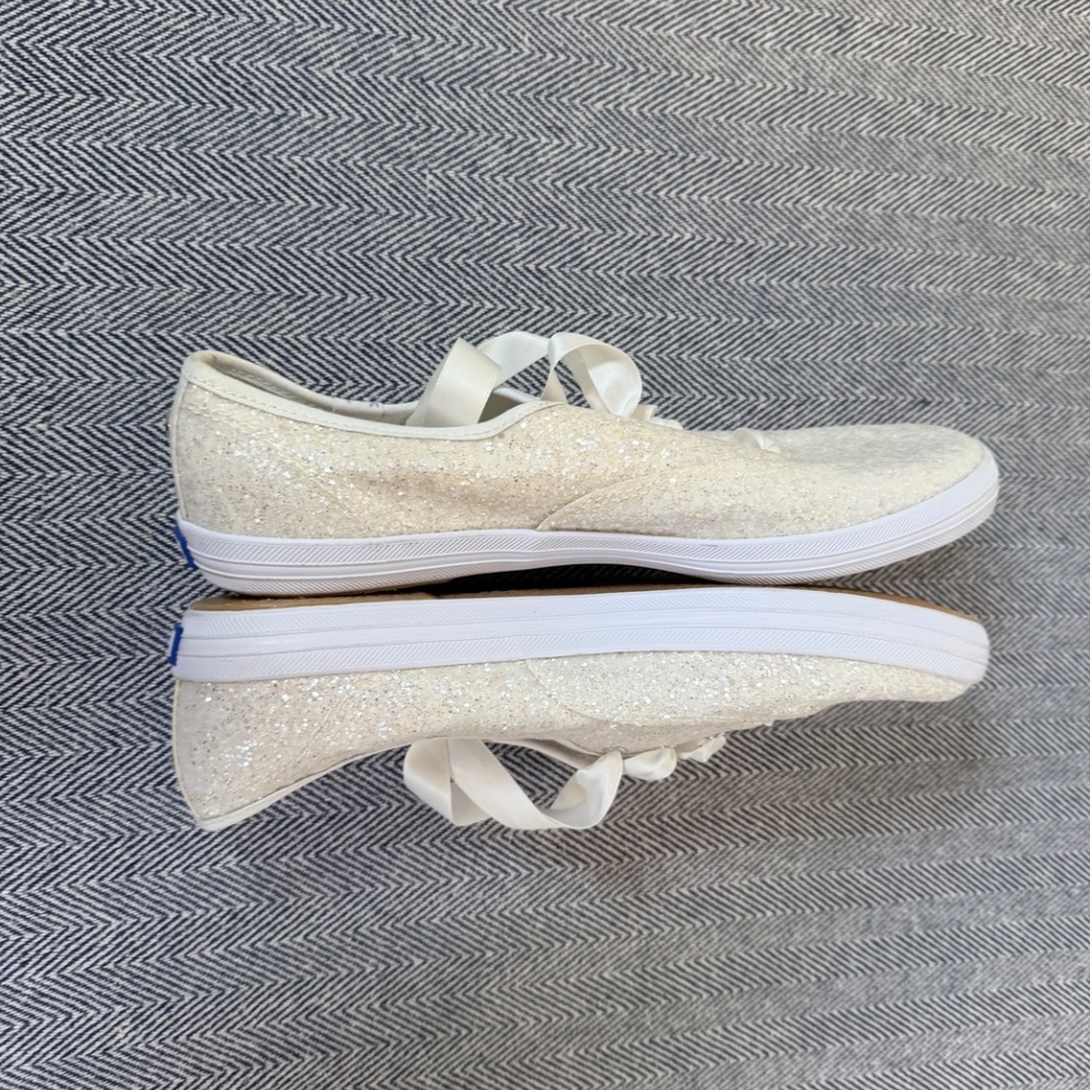 KEDS KATE SPADE - White Glitter Tennis Sneakers with Ribbon Laces - Picture 6 of 10
